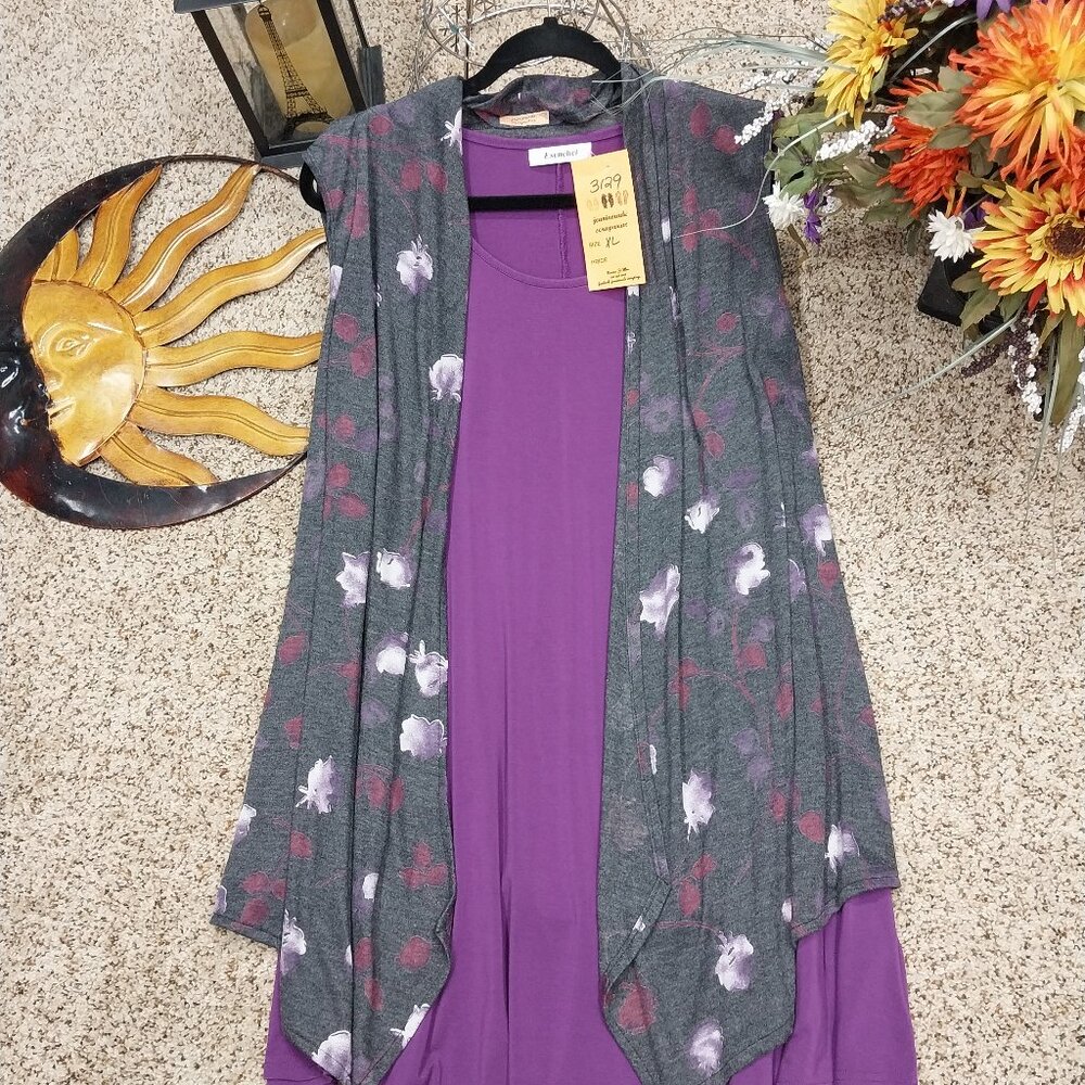 3129 Size XL Esenchel Purple Sleeveless Tunic and Vest.